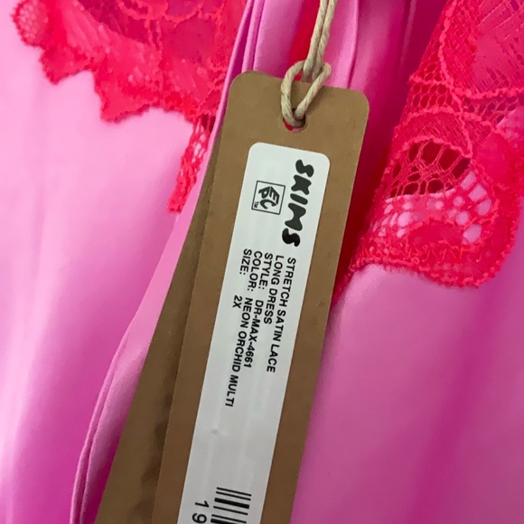 Skims stretch satin lace long dress - Picture 7 of 8